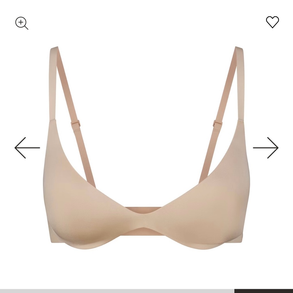 SKIMS Wireless Form Super Push Up Bra